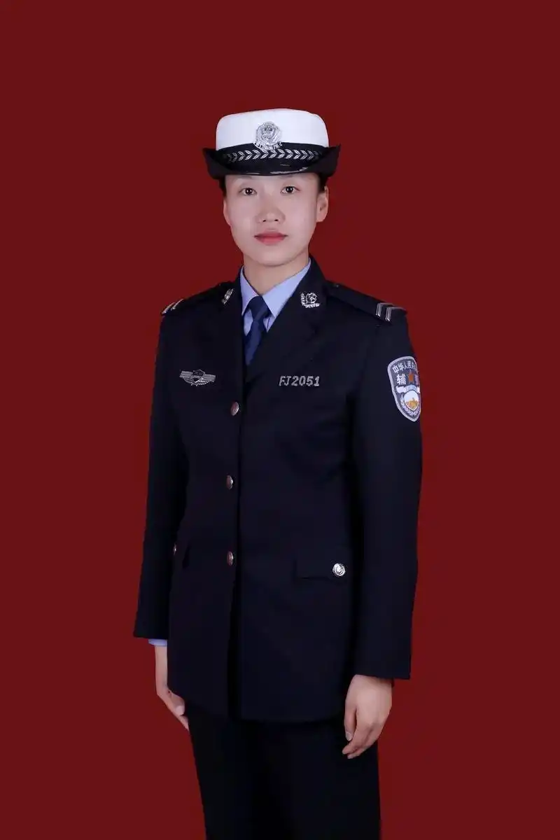 教育整顿青春在警徽中闪耀走近双十佳辅警二