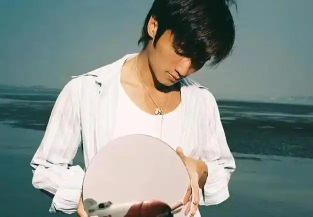 王菲谢霆锋突然高调宣布喜讯恭喜终于到了