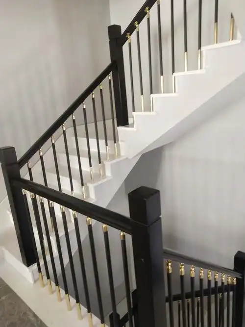 现代简约楼梯铁艺楼梯扶手现代轻奢护栏手铝艺立柱室内护栏别墅