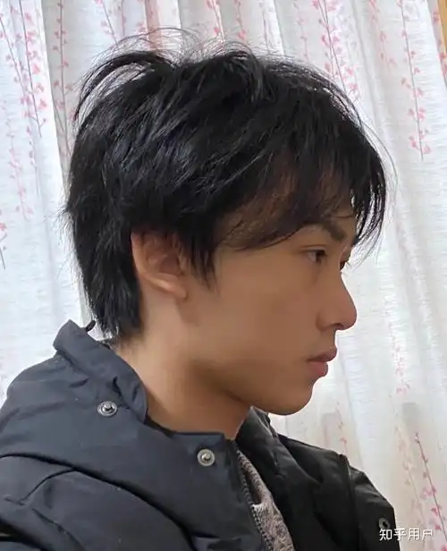 你见过塌鼻子的帅哥吗