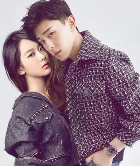 杨紫邓伦久未同框cp粉手动为俩人p一家四口照毫无违和感