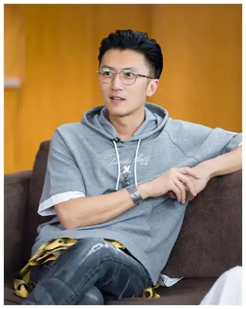 谢霆锋|发型|造型_新浪新闻