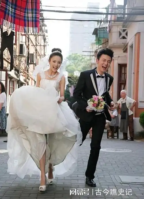 雷佳音佟丽娅疑双出轨男方曾称与妻子是饭搭子如今她这样回应