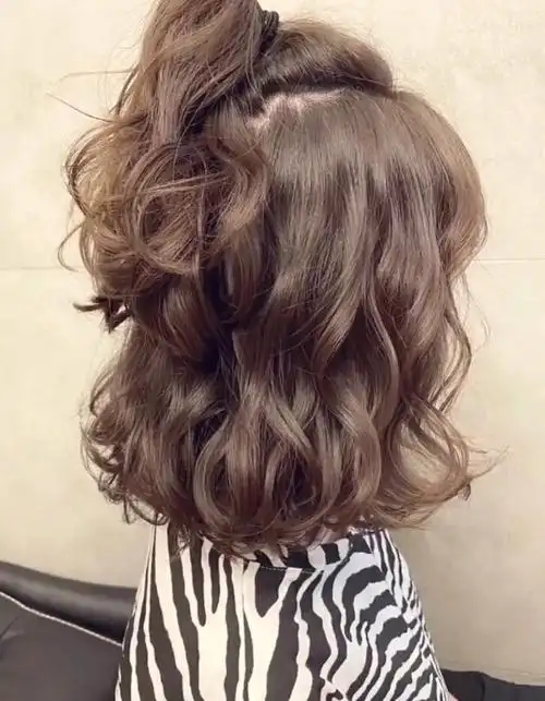 服贴少发妹纸必备法式芭比烫发扎起来也好看