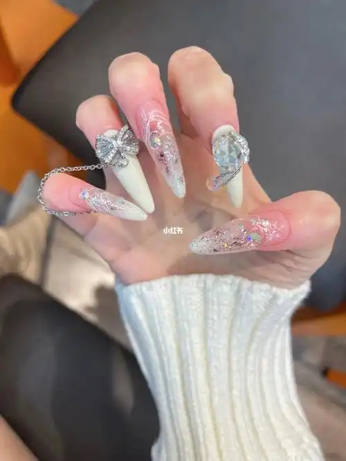 超尖长浮夸美甲