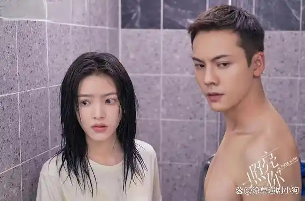 还未合作就"打"起来了,赵露思和陈伟霆这个"瓜"真离谱!