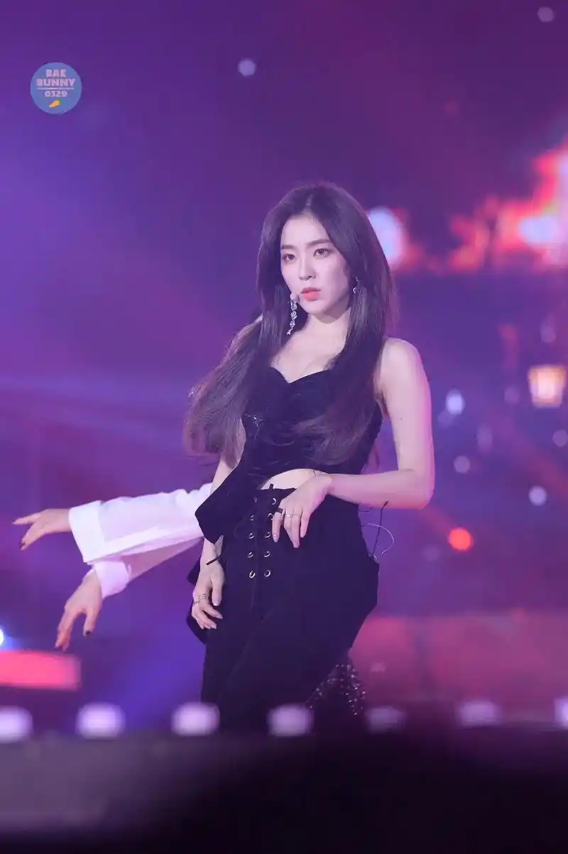 裴珠泫 #裴珠泫irene   舞台 - 抖音