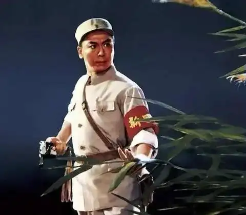 京剧#革命#郭建光#建军节 郭建光,男,他是现代京剧《沙家 - 兑趑