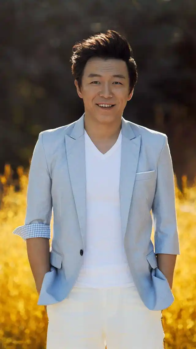 黄渤高清写真手机壁纸