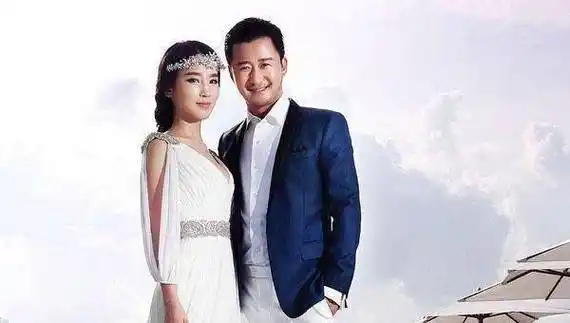 看完是不是很同情谢楠呢?摊上那么一个直男老公也是没谁了.