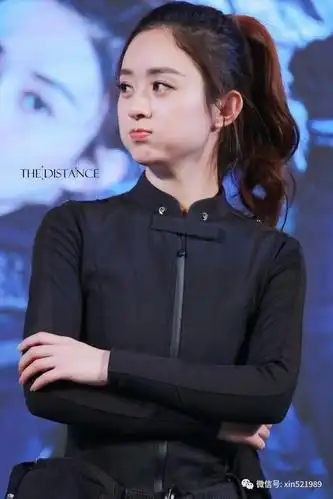 赵丽颖嘟嘟嘴超萌,笑得好甜的特工颖宝宝