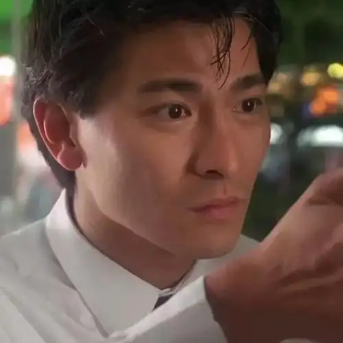 刘德华失控大哭,含泪终止演唱会:37年,原来你也会老去