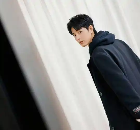 肖战珍惜着每一份遇见和粉丝双向奔赴的感情让人泪目