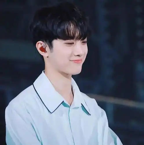 微信头像赖冠霖