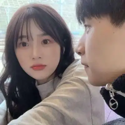 祁宋ins真人恩爱情头一对两张