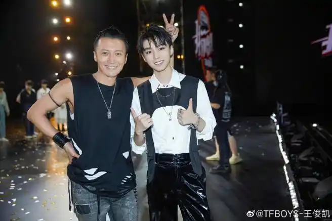 王俊凯唱完蔡依林唱周杰伦#谁能不喜欢王俊凯呢向着梦想出发,坚定不