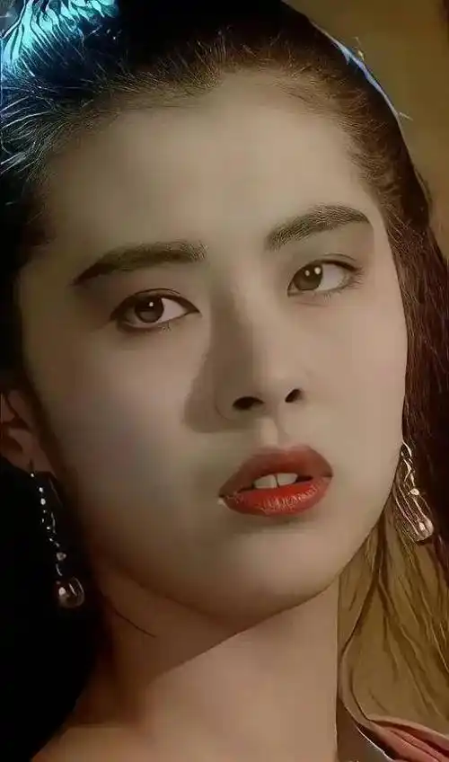 王祖贤:永恒的银幕女神,无惧岁月的美好追求者_成为了_演艺_人们