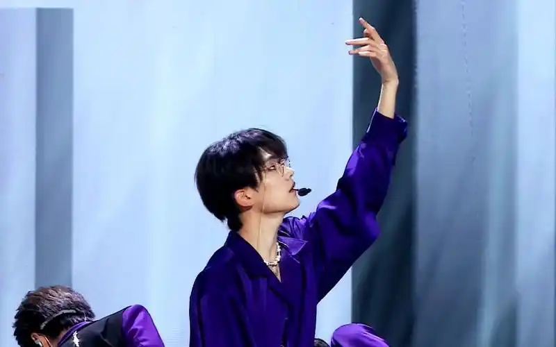 【创造营2021】周柯宇《radio》直拍_哔哩哔哩_bilibili