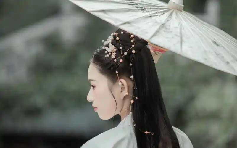【古风调色】一分钟调出清新淡雅的汉服照片