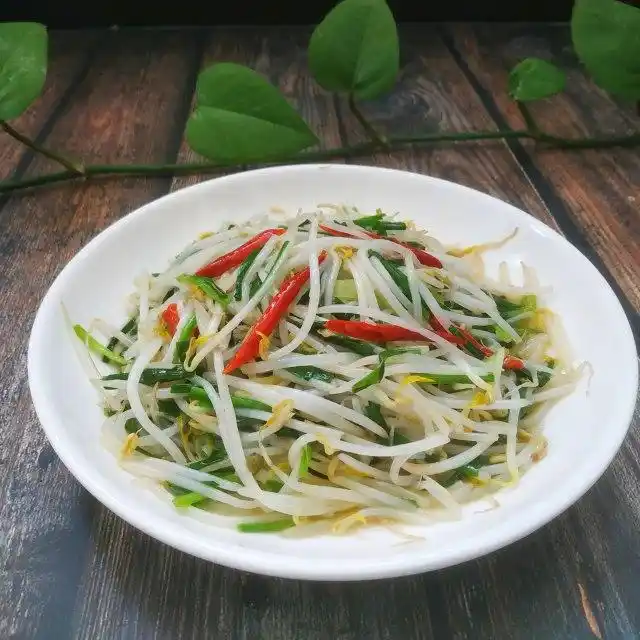 韭菜炒豆芽,简单省事,清淡爽口
