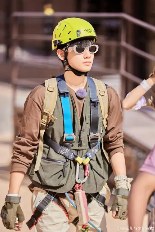 演员胡先煦迎难而上,陪伴姐姐克服内心的恐惧!