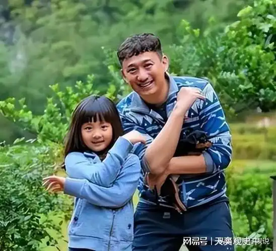 在和女儿参加了《爸爸去哪儿》节目组之后,黄磊才彻底火出圈.