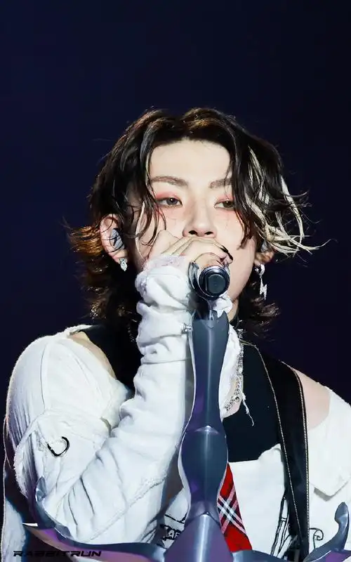 舞台是小鬼的统治区##小鬼把更多时间花在音乐上