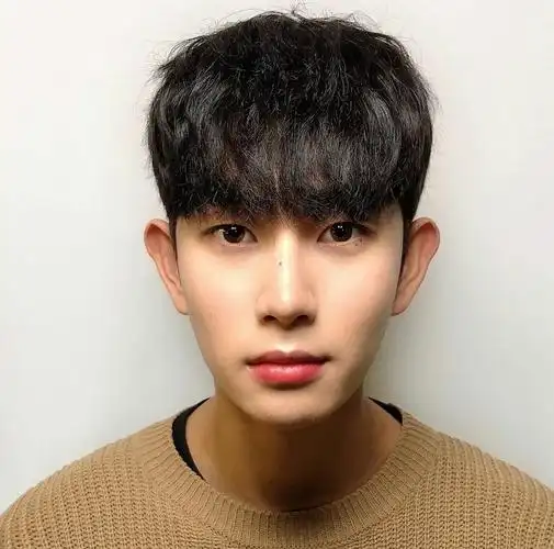 太帅了韩式气垫刘海烫发好感倍增轻松获得千万少女的心