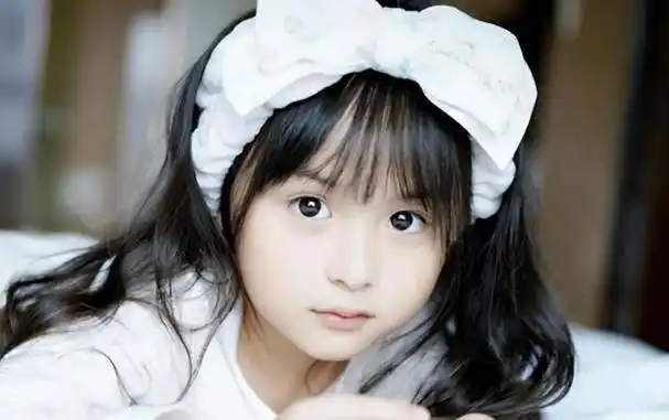 刘楚恬:2岁出道年入百万,当红时选择销声匿迹,她经历了什么?