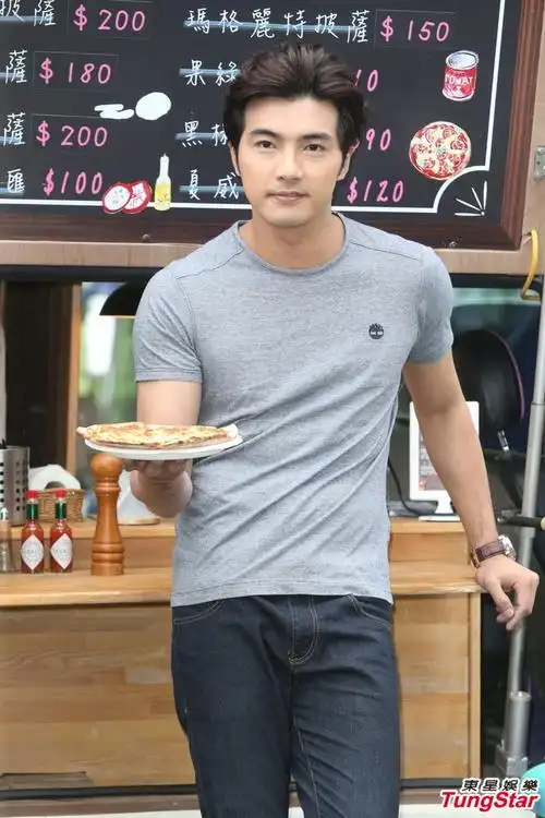 组图贺军翔新剧不当高富帅化身颓废老爸