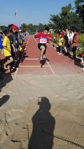 紫泥中心首届运动会,下楼小学四年一班小健儿的精彩回眸.