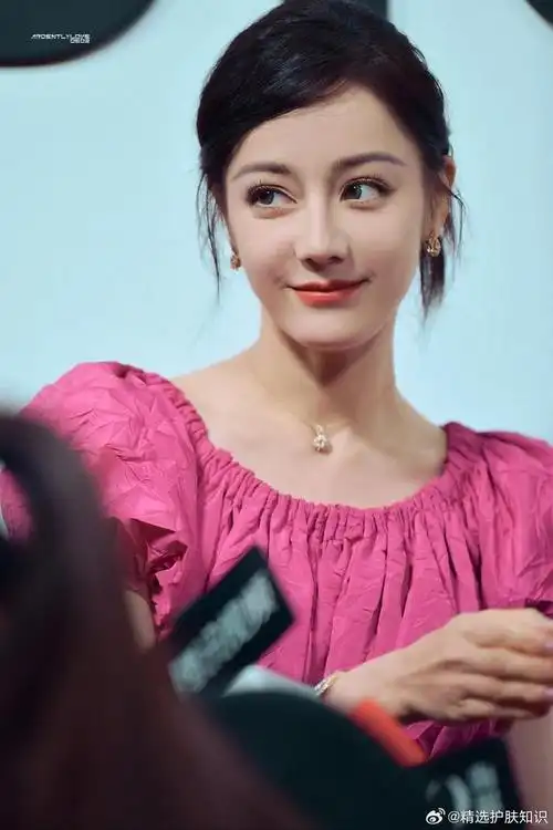 生图的88颜值也好抗打啊!|迪丽热巴_新浪新闻