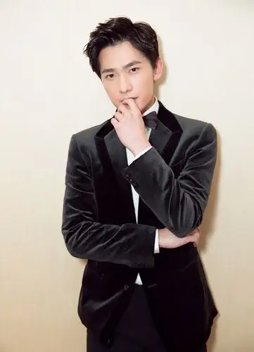 杨洋写真曝光携子出镜