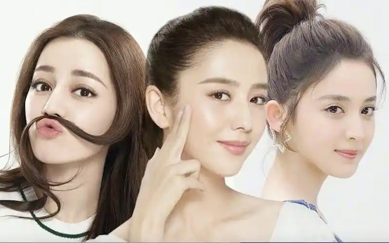 新疆三美跳新疆舞,古力娜扎迪丽热巴很欢乐,佟丽娅简直要迷死人