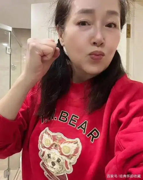 恬妞这么美为何万梓良不懂珍惜64岁近照还是女神的样子