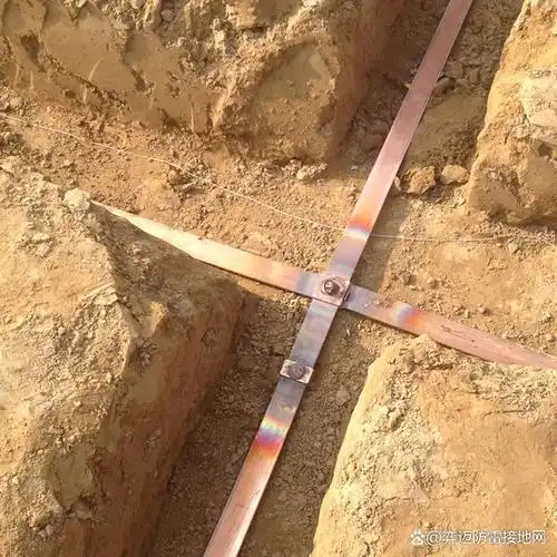 在我们现代的防雷接地工程中,大都会选用一些防腐性能较好的金属导体