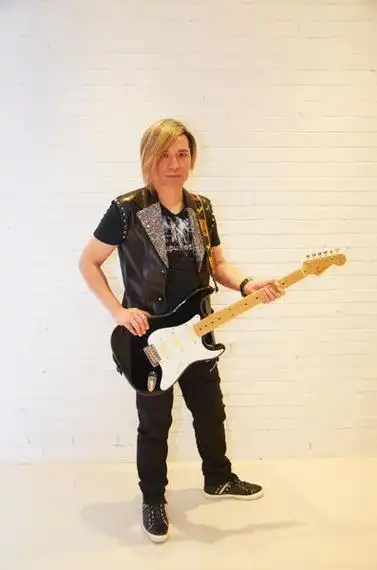 叶世荣十年磨练唱功要玩重金属摇滚