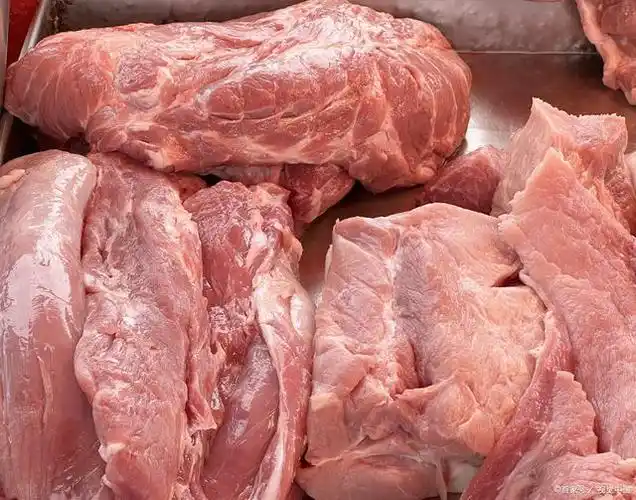 猪肉往往是不新鲜的,而且含有较高的细菌数量,可能导致食物中毒等食品