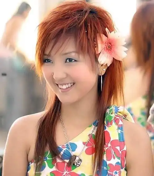 超女何洁的劲爆情史,和释小龙分手后高调嫁人,与前夫互爆黑料