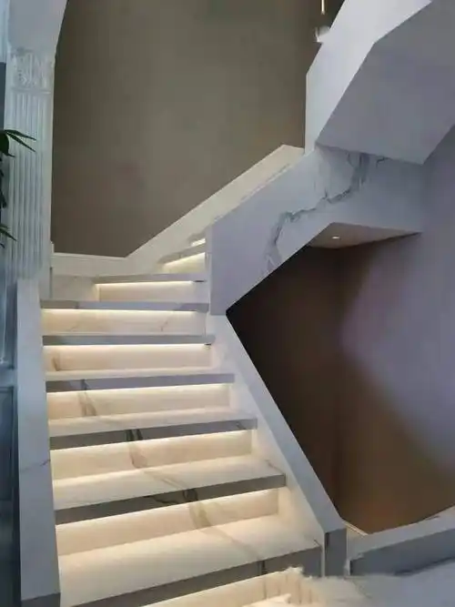 岩板楼梯踏步适合哪些做法