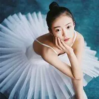 洁白舞裙芭蕾舞蹈头像女生_微信头像图片大全