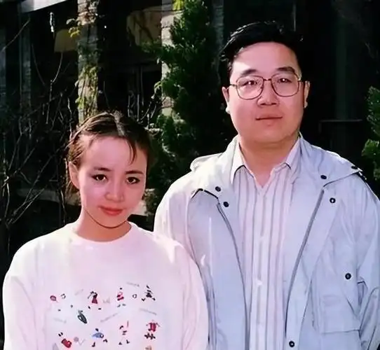 英达曾在自己的文章中,将梁欢形容为一个"失策".