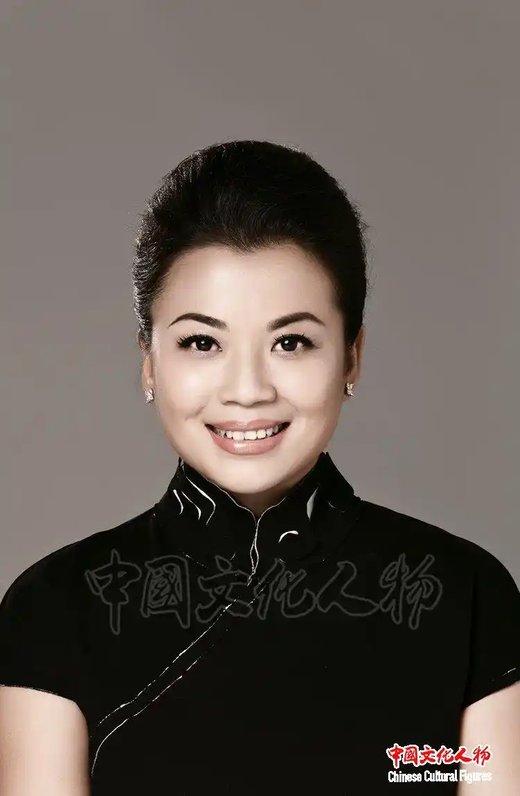 中国-东盟艺术学院学术委员,著名女高音歌唱家张也中国民族男高音北京