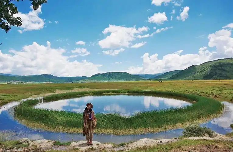 深藏香格里拉的无人秘境 |月亮湖