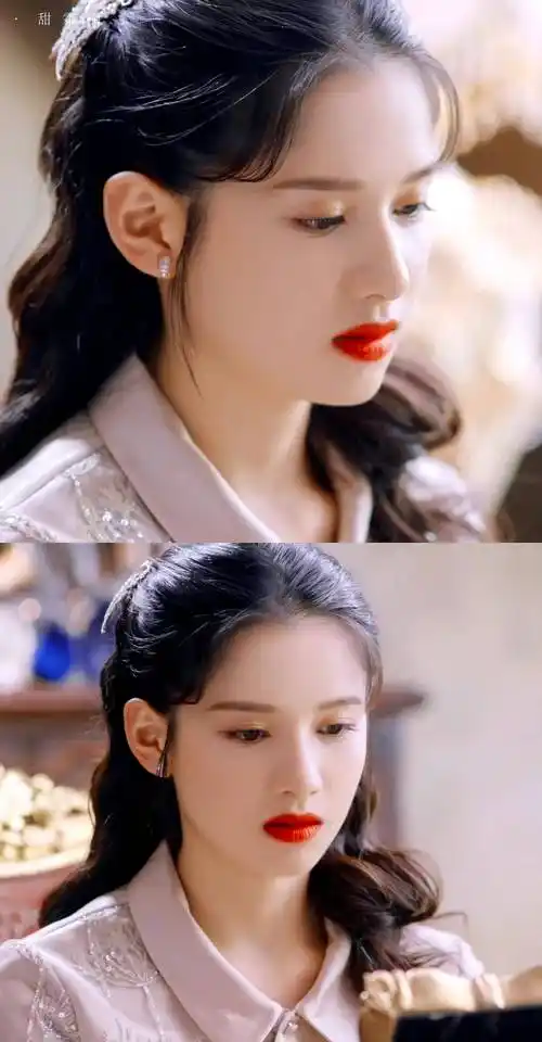 与陈星旭合作的《一见倾心》,在剧中饰演女主角沐婉卿.