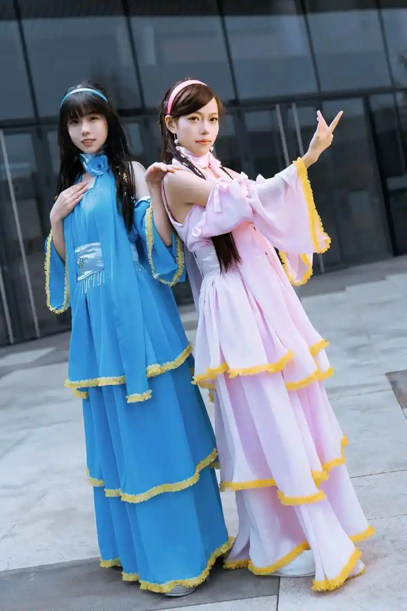 巴啦啦小魔仙 #cos 小时候挺惋惜的这段友谊.小月:@ - 抖音