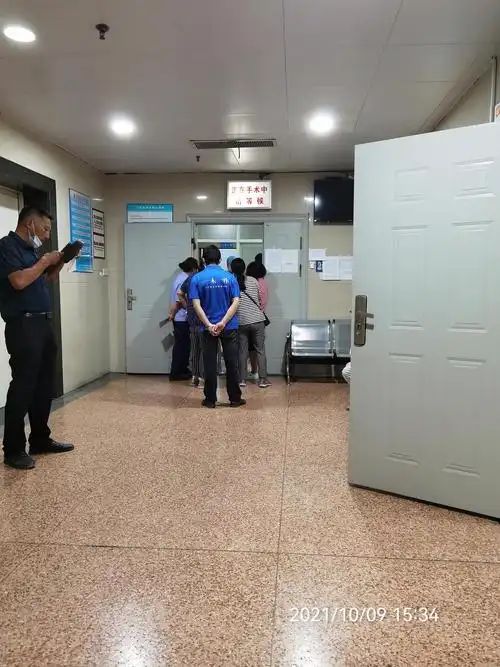 那个要在医院照片的