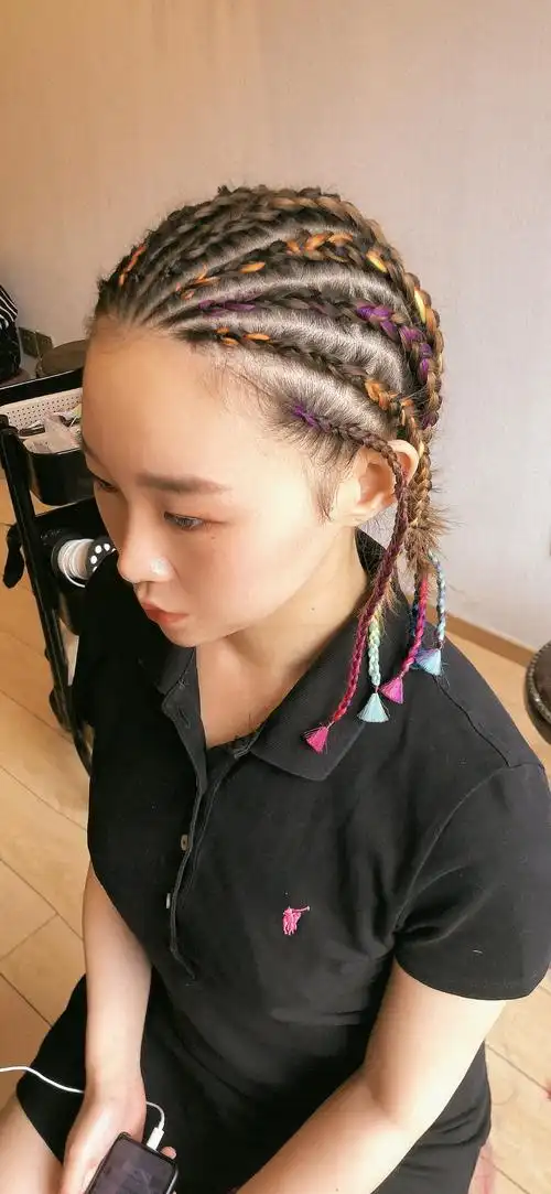 适合女生的短发脏辫半头脏辫