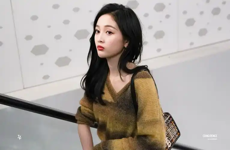 coincidence_吴宣仪 - 堆糖,美图壁纸兴趣社区