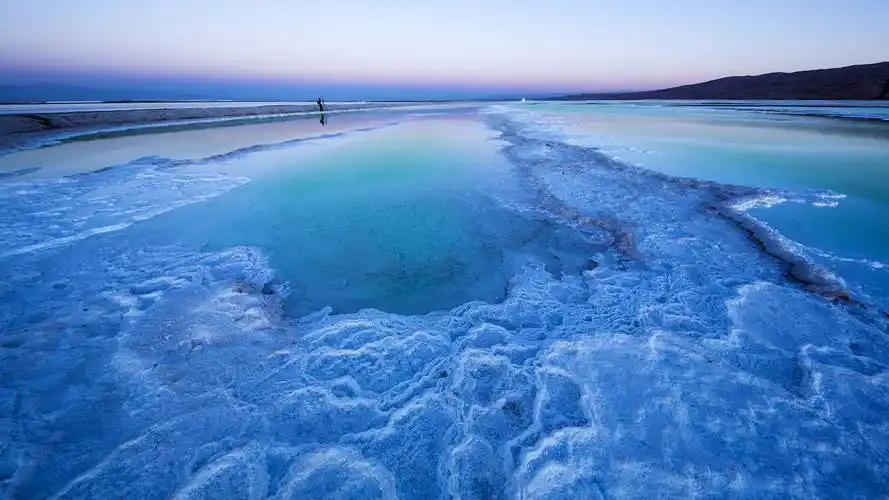 青海翡翠湖唯美高清桌面壁纸